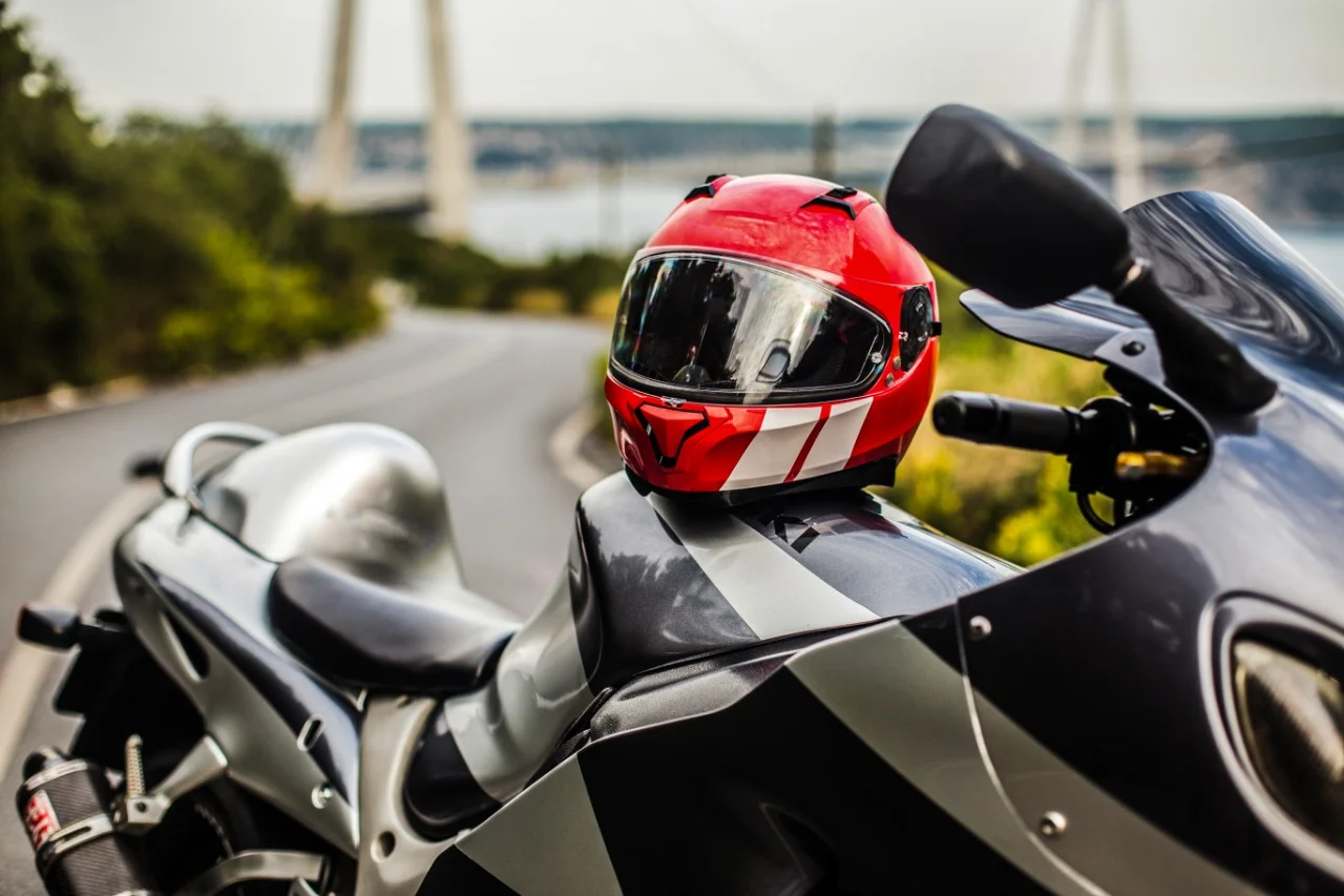 motorcycle helmet on haybusa