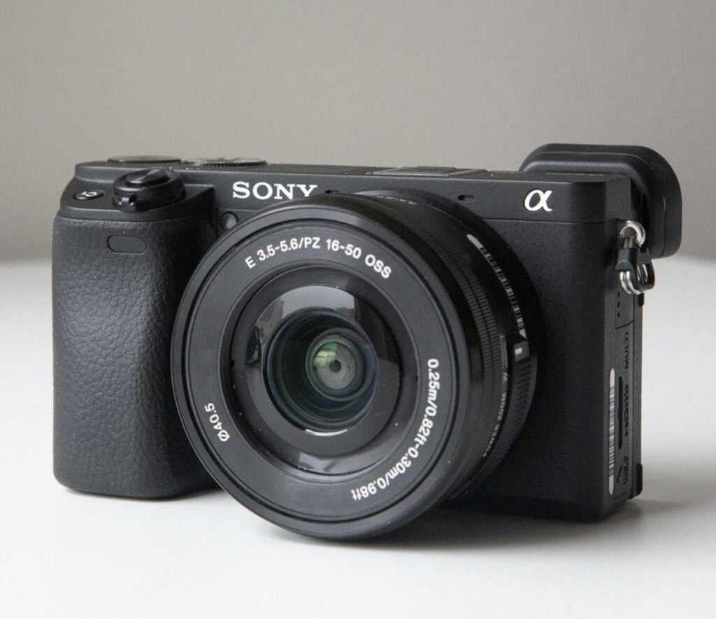 Sony A6400 - Sony Digital Vlog Camera