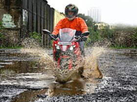 motorcycle-ride-in-rain