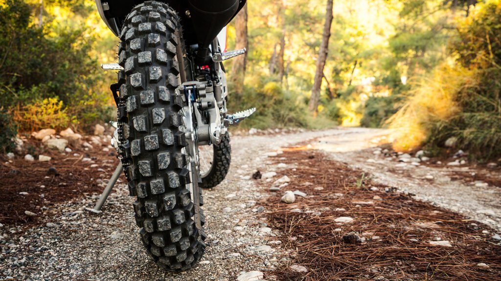 18 Best Dirt Bike Tires Reviews in 2024 MotorbikeGears