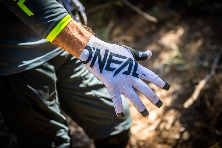 Short Cuff Motorcycle Gloves for Beginners