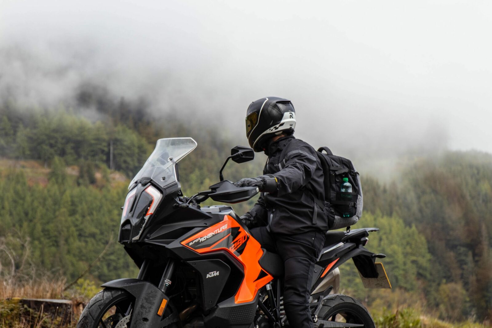 Role of Motorcycle Gear in Different Weather Conditions