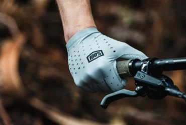 The Ultimate Guide to 100% Riding Gloves