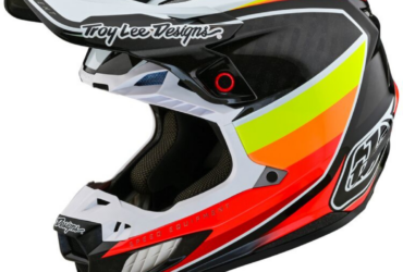 Troy Lee SE5 Carbon Reverb Helmet